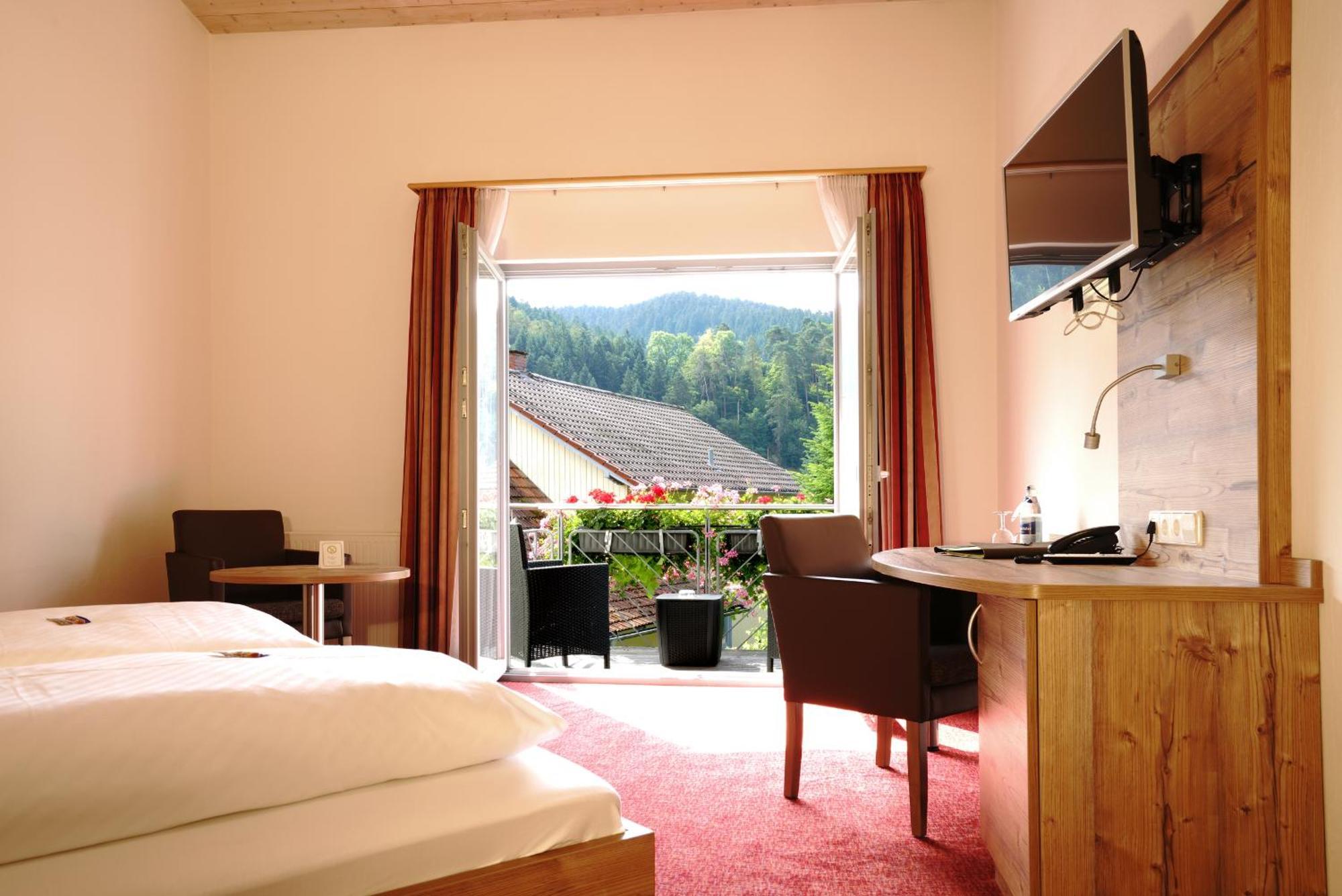 Hotel Waldblick Schenkenzell Eksteriør billede